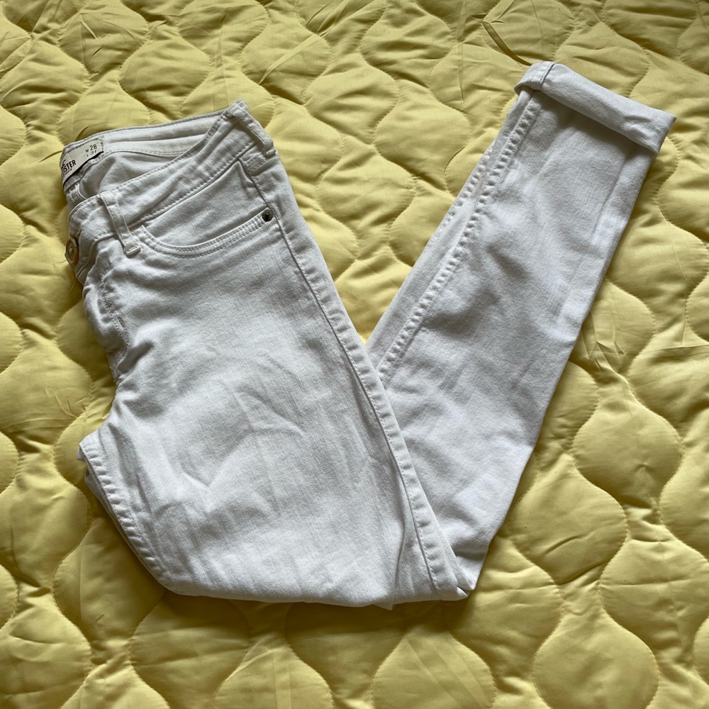 HOLISTER womens stretch white jeans size 28